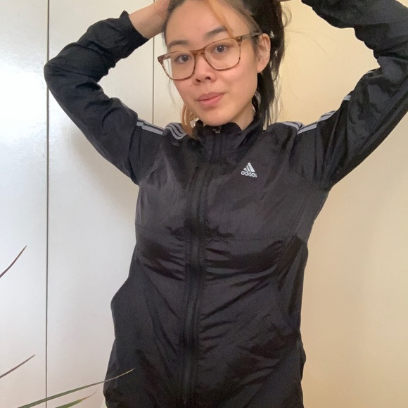 Adidas wind breaker - Picture 2 of 3